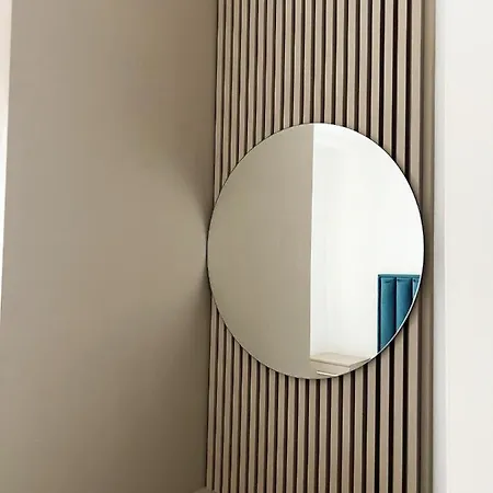 Central City Apartment Tirana Daire *