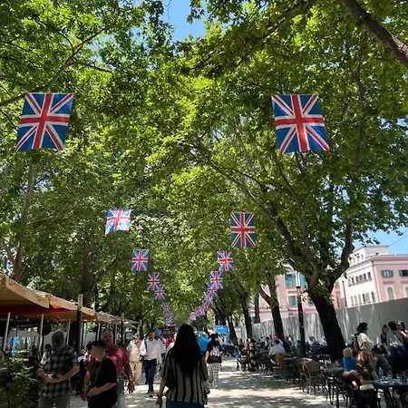 Daire Central City Apartment Tirana